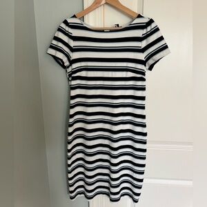 Ann Taylor Factory Short Sleeve Sheath Blue White Black Knit Dress Size Small